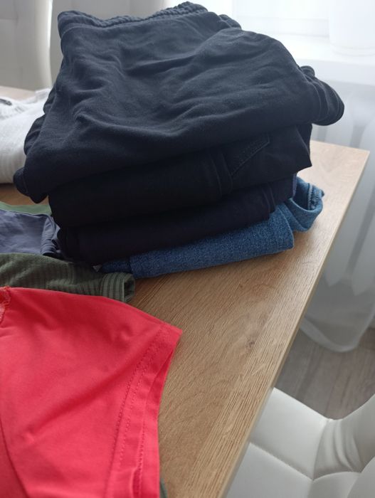 Zestaw ubrań damskich 17 sztuk S/M kurtki bluzki spodnie