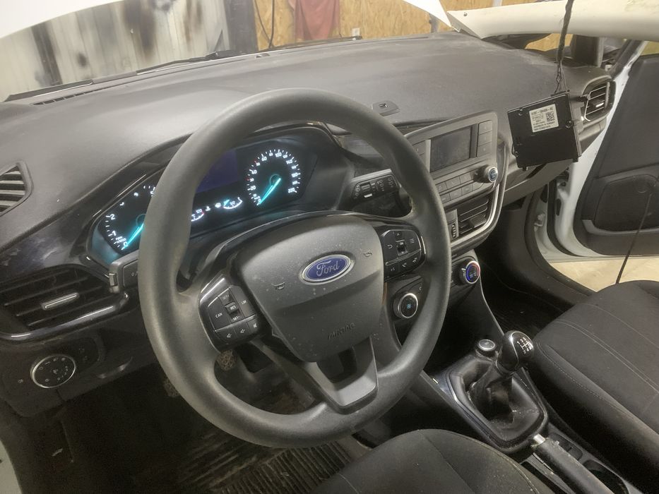 Продаж ford fiesta mk8 2018 року 1,1 бензин