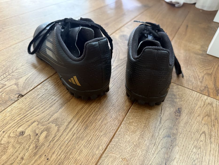 Buty piłkarskie Adidas Turfy TF