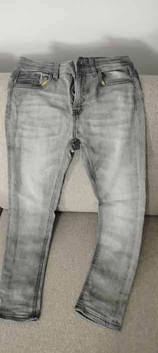 Jeansy Reserved 140