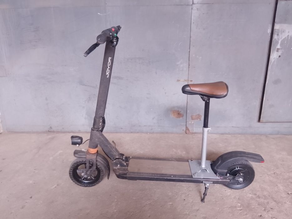 Продам электроскутер.