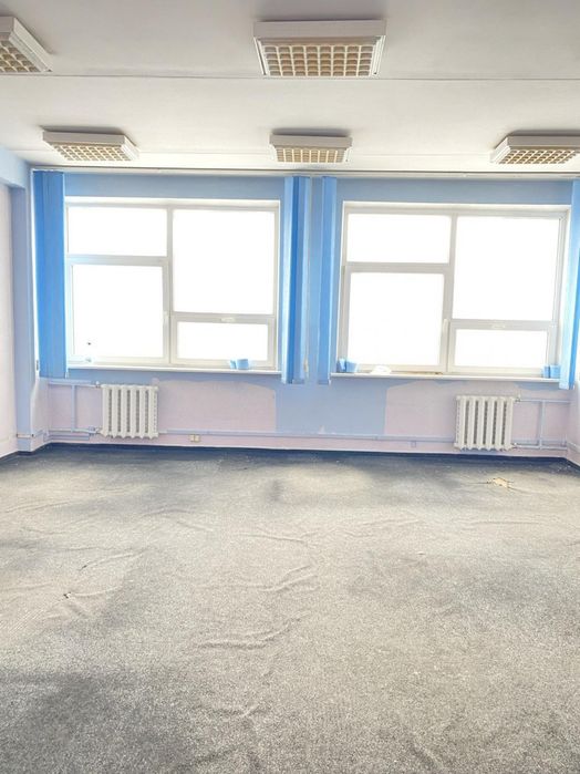 Оренда офісу на вул. Євгенія Сверстюка,23 на 35,6 м²