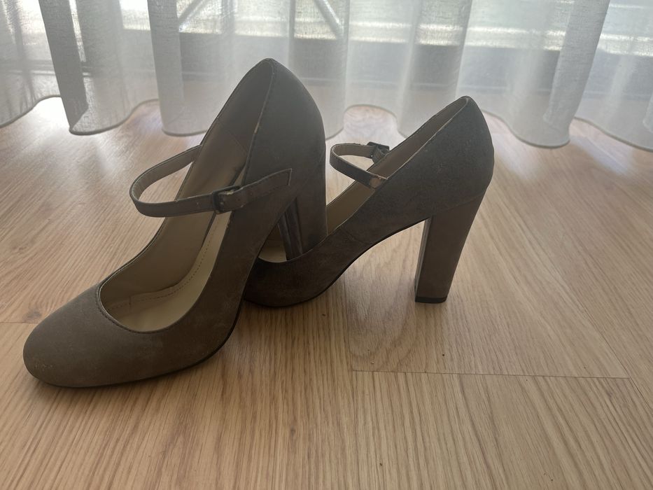 Sapatos Parfois, tom dourado, N.40