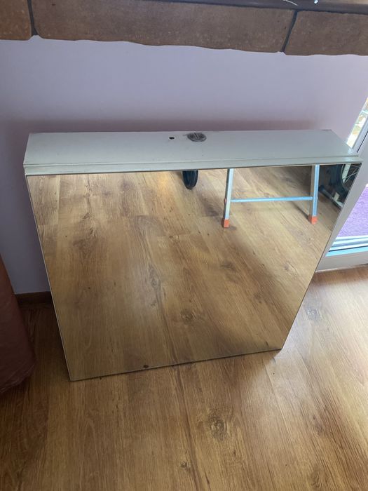 Lustro łazienkowe z szafką 60 cm