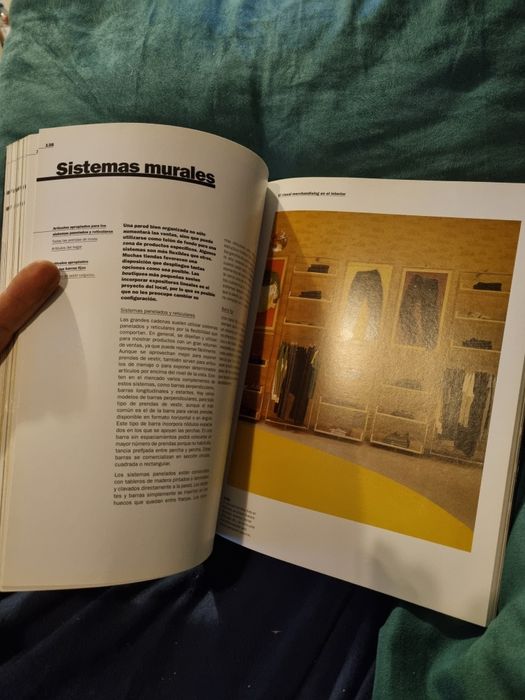 Livro de Visual Merchandising. Montras e interiores de lojas