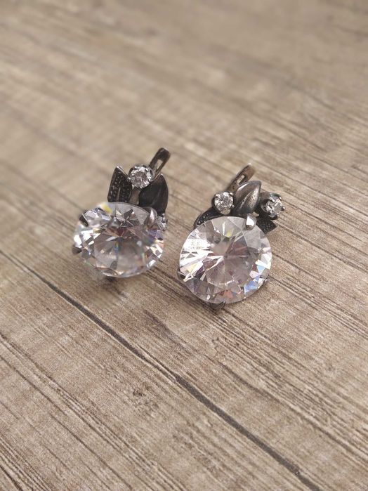 Срібний гарнітур