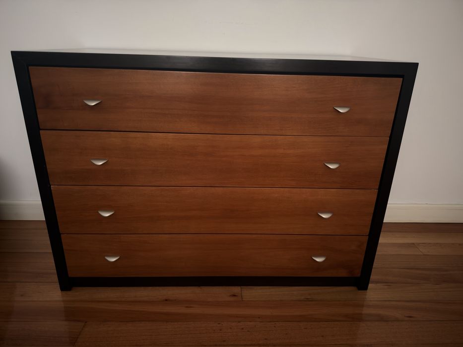 Quarto de casal completo-Excelente estado