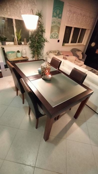 Mesa de Jantar de cerejeira com vidro fosco