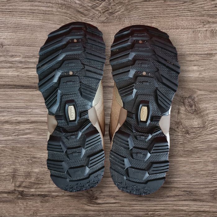 Дышащие кроссовки boost