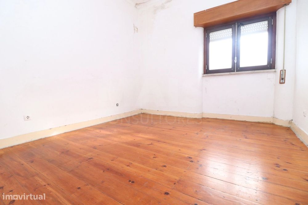 Apartamento com terraço no centro de Samora Correia