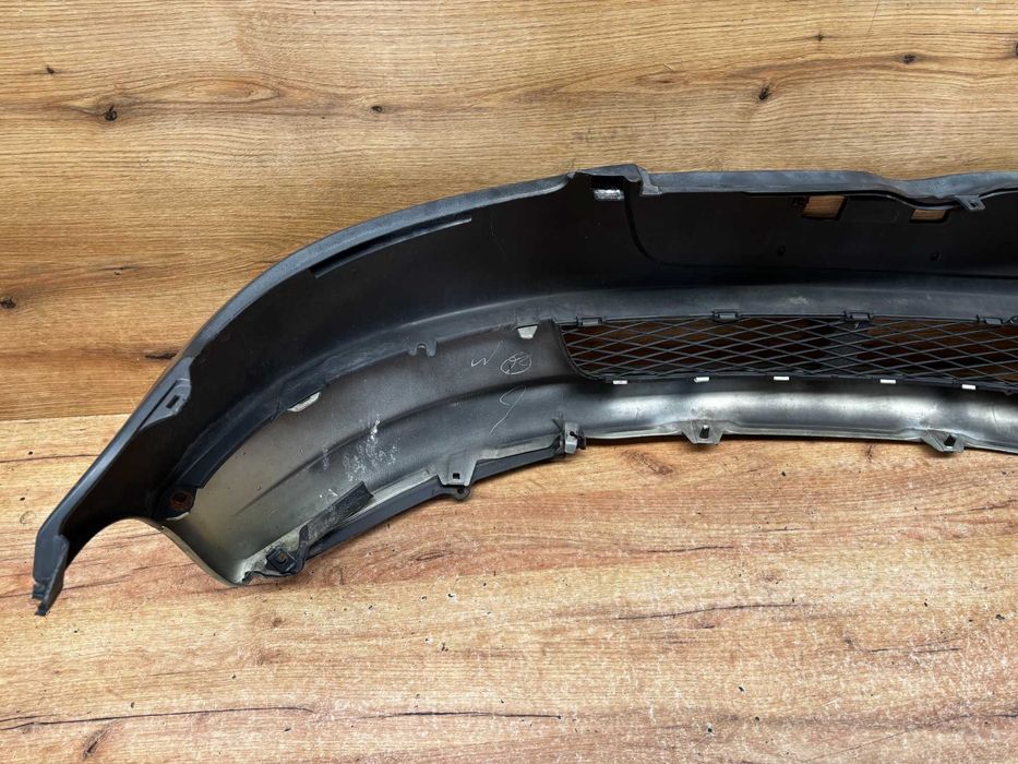 Zderzak przedni Toyota Yaris 1 kolor 6q2