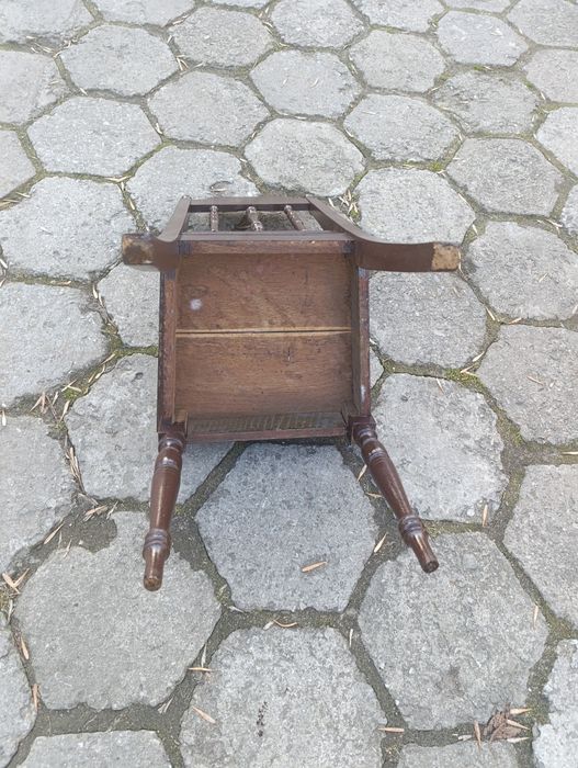 Krzesło drewniane antyk