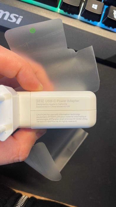 Оригінальна зарядка Apple 96W USB-C Power Adapter (Flextronics)