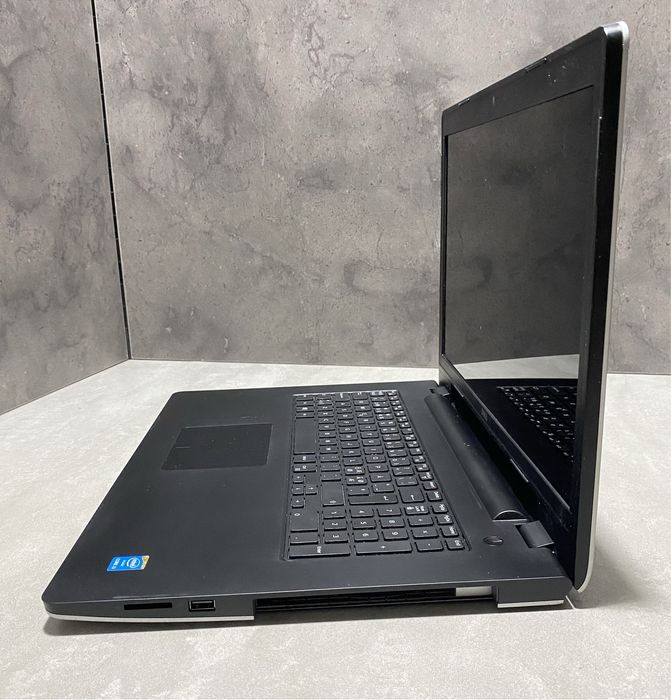 Ноутбук Dell P26E 17"/ на відновлення! N2811