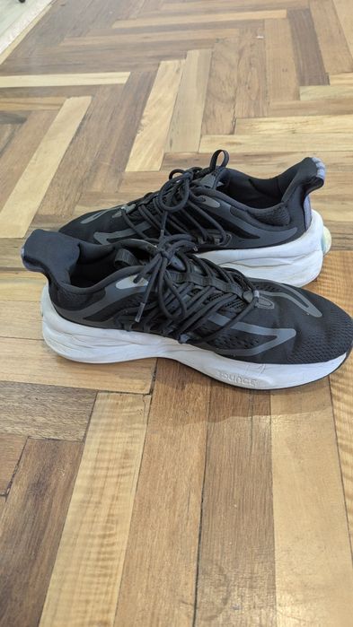 Кроссовки Adidas AlphaBoost V1 43 на 27.5