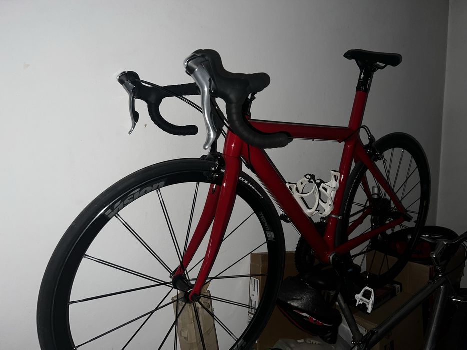 Bicicletas como nova toda em  carbono