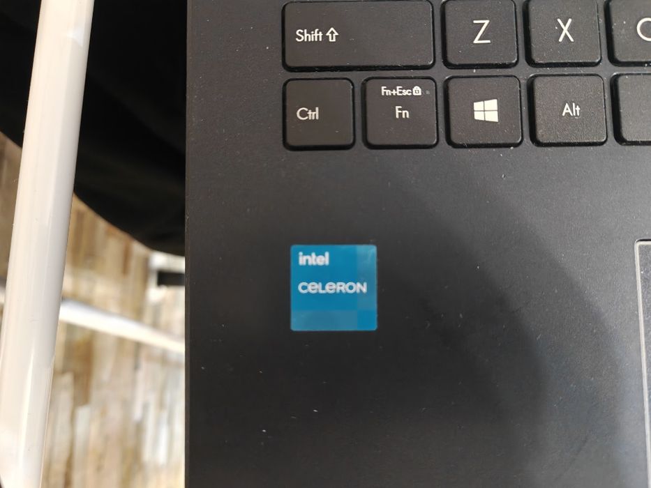 Asus vivobook E510