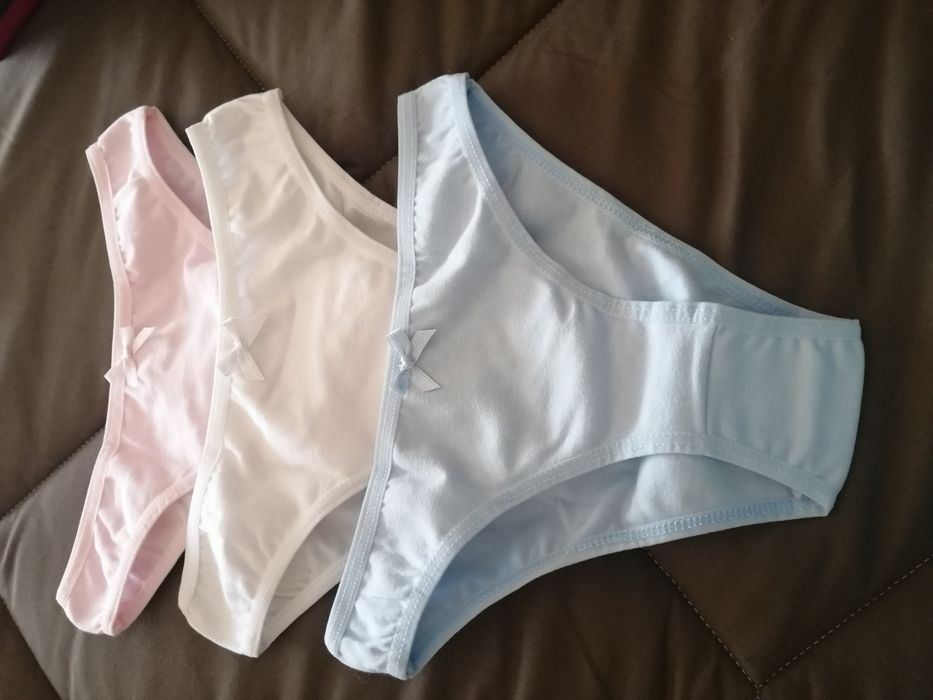 Conjunto de 3 cuecas para menina novas de boa qualidade