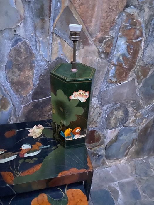 Candeeiro Chinês Madeira Lacada Centenário 42 cm