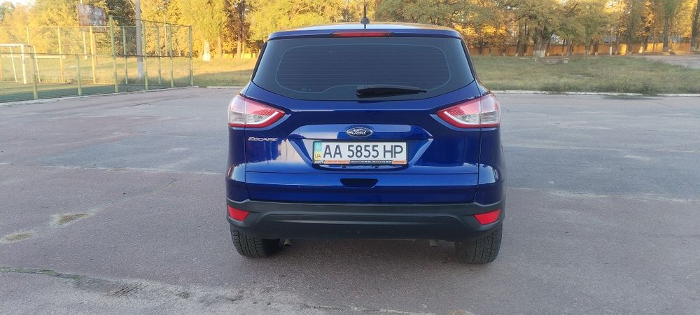 Продам Ford Escape 2.5 Г/Б
