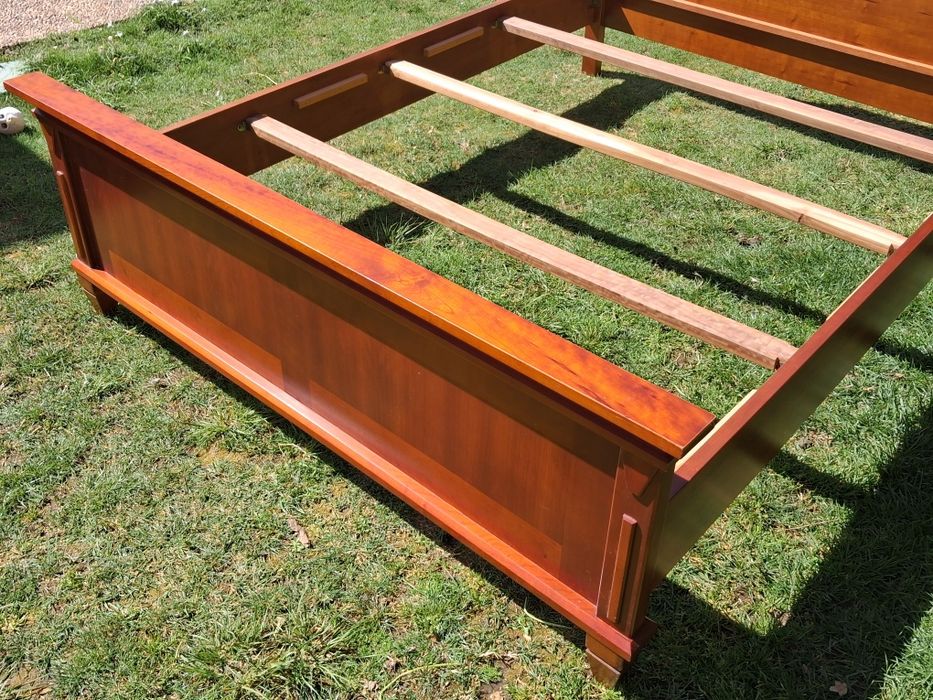 Cama casal em cerejeira - ultimo preco!