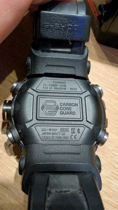 G-shock  g-B100 mudmaster