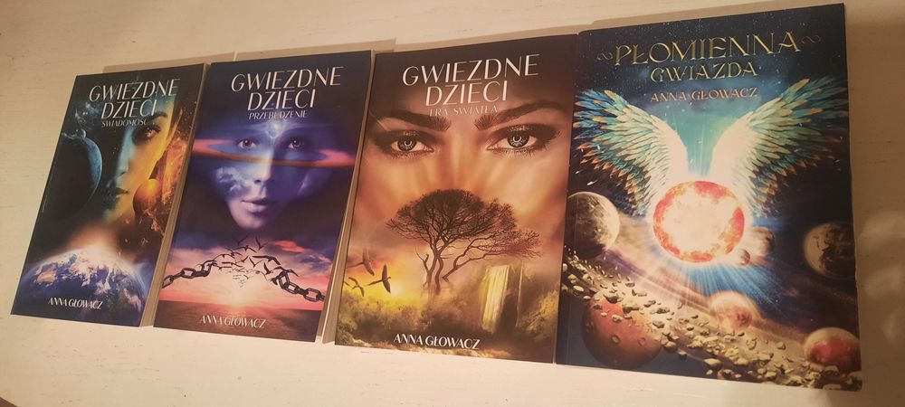 Trylogia Gwiezdne Dzieci oraz Płomienna Gwiazda