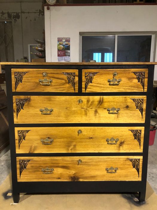 Movel de acácia regional