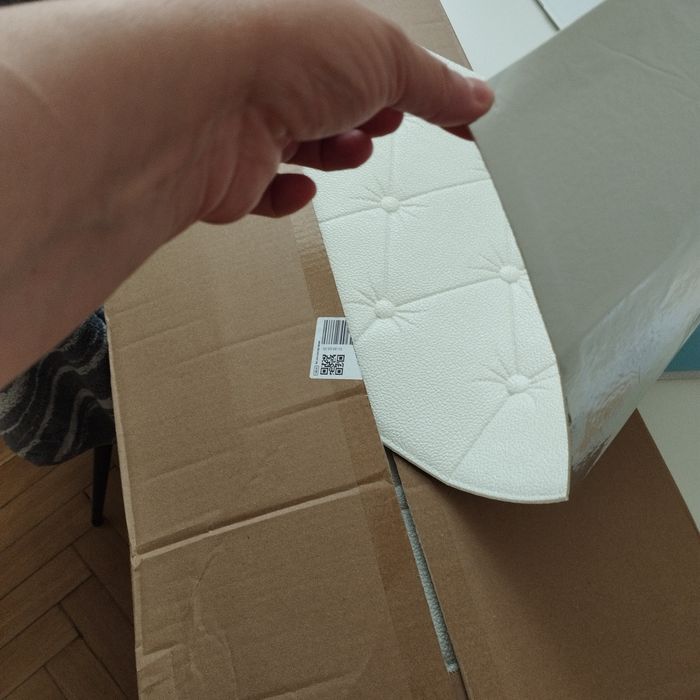 Panele ozdobne samoprzylepne 70 x 35 cm - 10 szt.