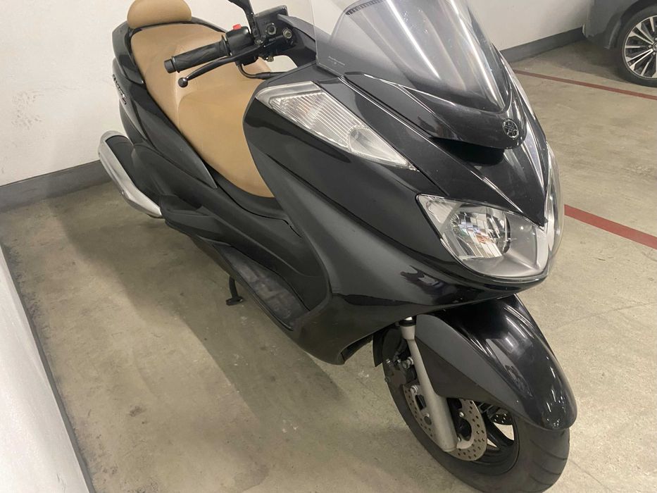 Yamaha majesty YP 400 de 2009 maxi scooter