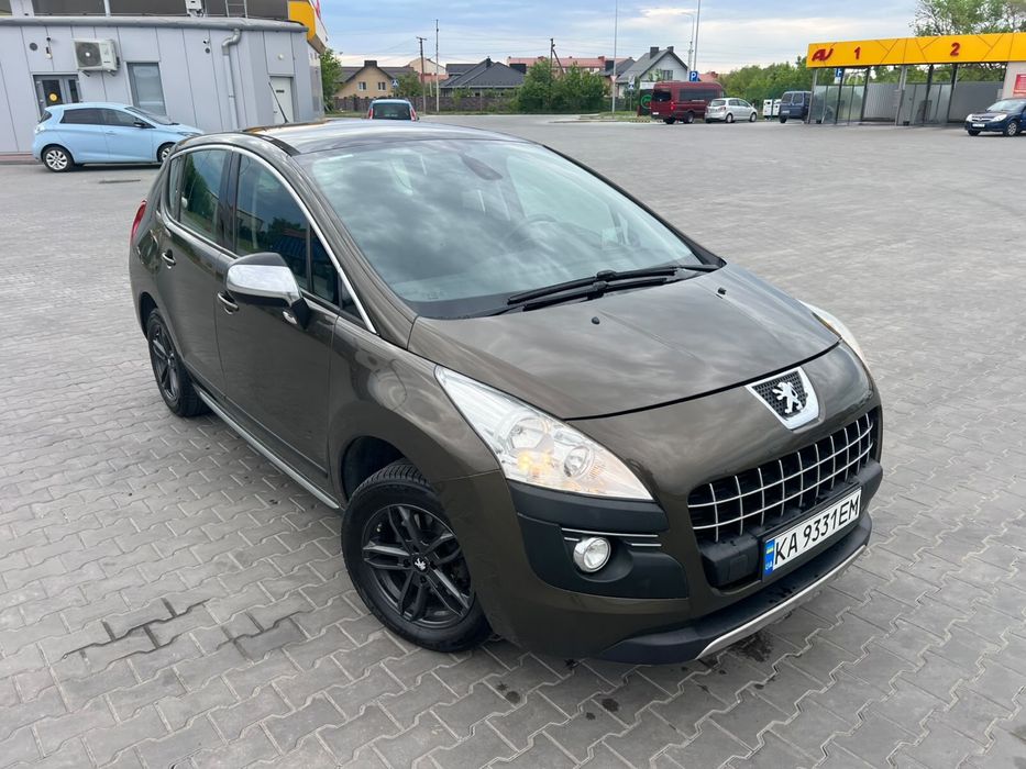 Peugeot 3008 2009 рік