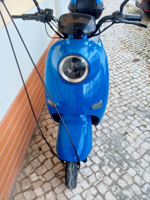 Vendo troco por carro mota eletrica