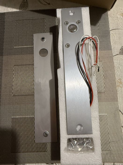 Электромеханический врезной замок CebL