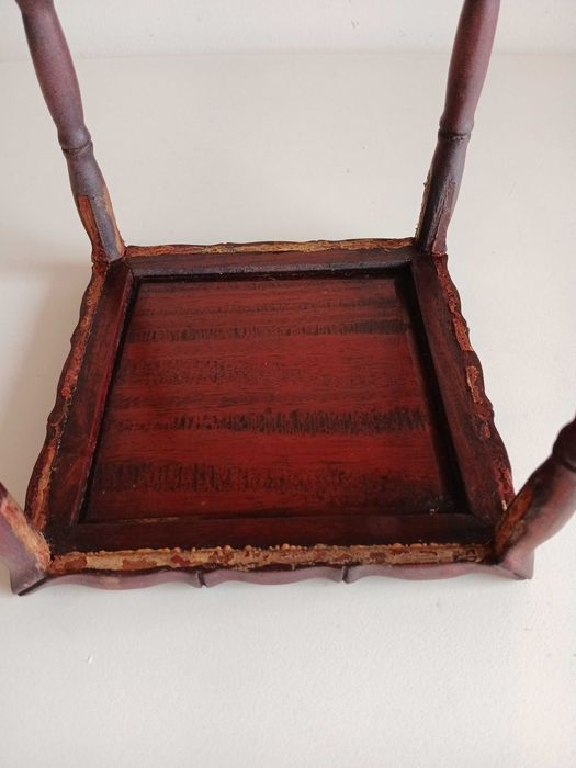 Pequeno pedestal chinês pau rosa