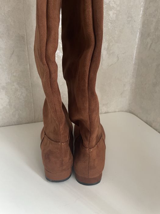 Казахи 39 розмір