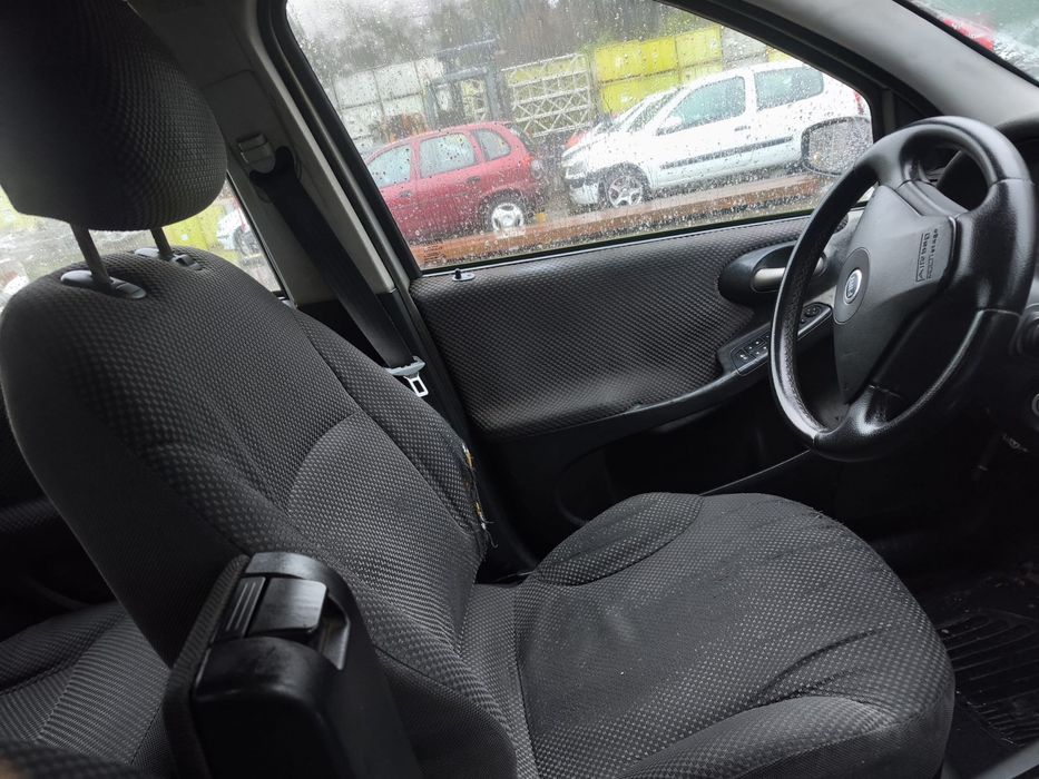 FIAT STILO 1.9 JTD  ANO 2002 PARA VENDA DE PEÇAS