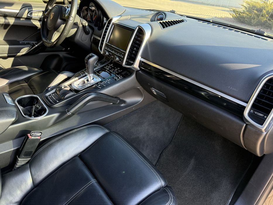 Porsche Cayenne 2013 VIN WP1AF2A22ELA34458 фото оголошення 16 з 22