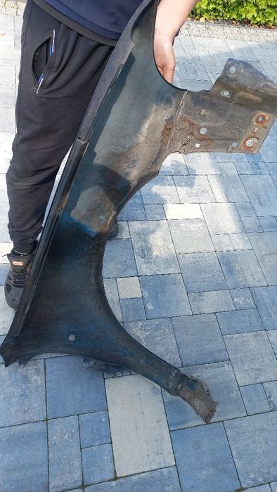 Audi a4 b5 lift 99-01 blotnik przedni lewy niebieski ly5k