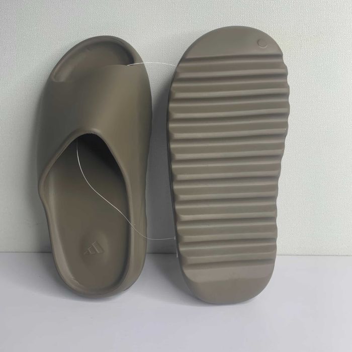 Шльопанці, тапочки чоловічі/жіночі піна Yeezy Slide 36-45 В'єтнам.