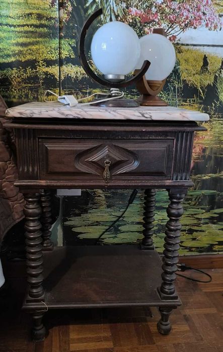 Mobiliário de Quarto em bom estado