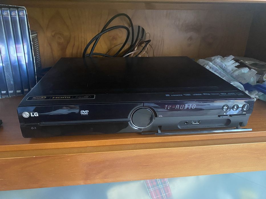 Sistema de som + Leitor de DVD