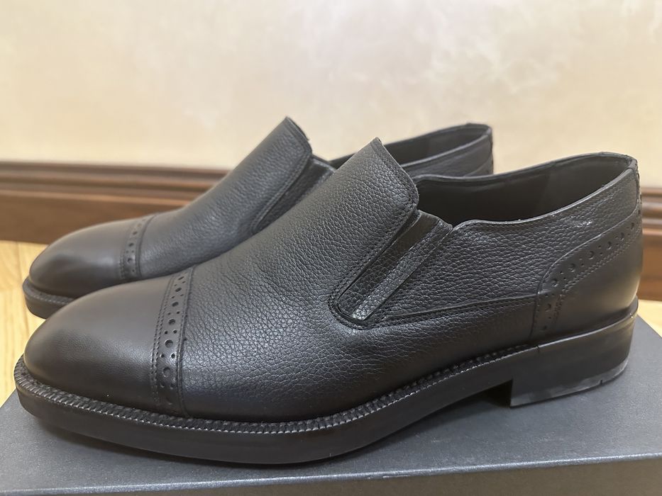 Новые туфли Baldinini 42 размер (подходят на 41 размер)