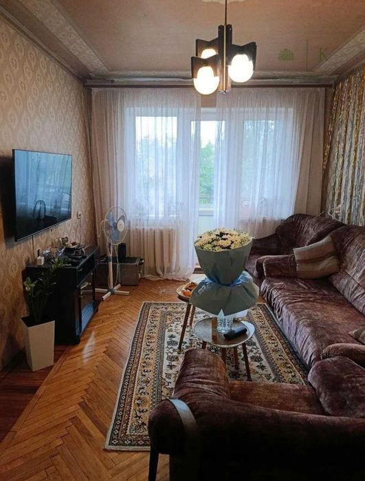 Продам 3к квартиру с ремонтом Жасминовый бульвар