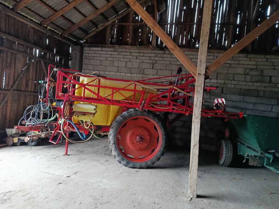 Opryskiwacz Pilmet Europa 2518P