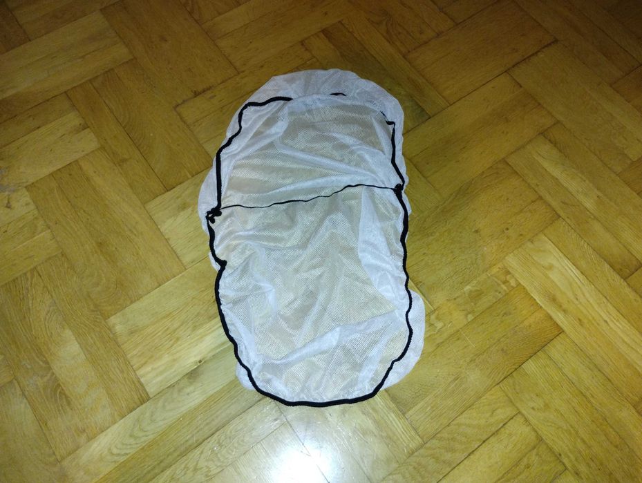 Moskitiera do wózka dziecięcego na gondole