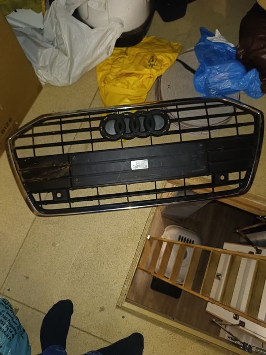 Grill atrapa audi A6 c8