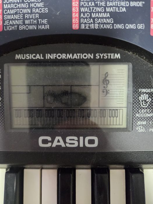 Piano casio CTK-495
