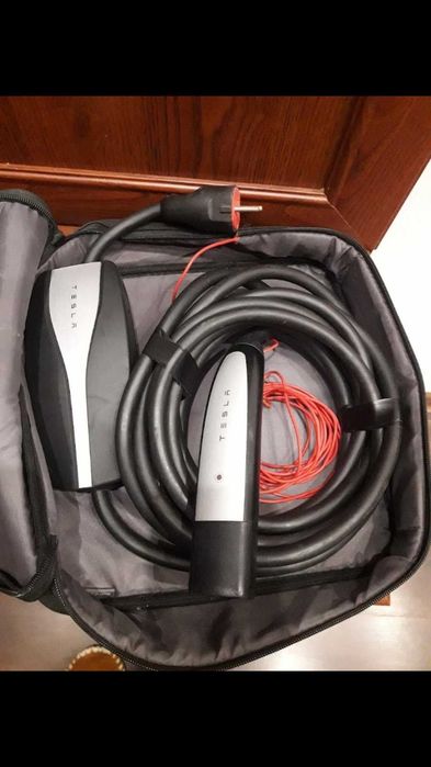 Продам Заряд. устройство Tesla Mobile Connector Gen2 USA 1101789-00-J