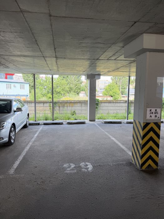 ПРОДАМ паркомісце на 1 поверсі в ЖК ЛЕВАДА