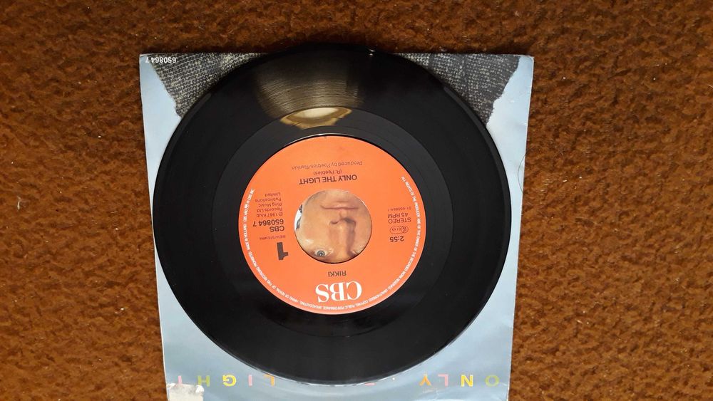 Rikki - Only the light - single vinil - portes incluídos